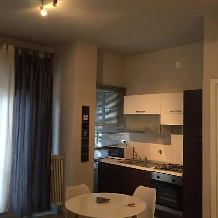 Appartamento Santa Rita Corso Cosenza 1 Minuto Inalpi Arena Concerti Ex Palaalpitour 8 Min Dal Centro 7 Min Ospedale Molinette 6 Min Politecnico Parcheggio Libero Gratuito *