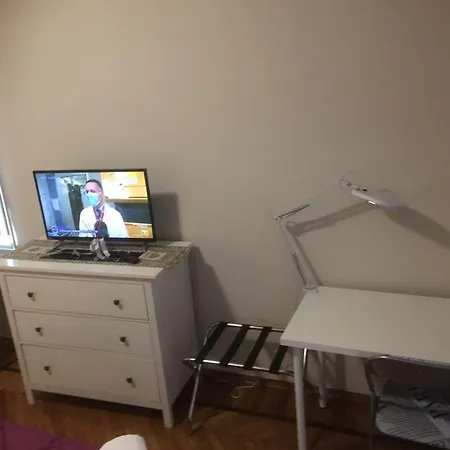 Appartamento Santa Rita Corso Cosenza 1 Minuto Inalpi Arena Concerti Ex Palaalpitour 8 Min Dal Centro 7 Min Ospedale Molinette 6 Min Politecnico Parcheggio Libero Gratuito Torino